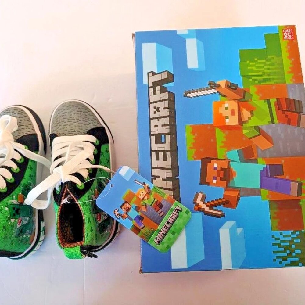 Minecraft Creeper Boy's Hi Sneakers, Size 1 from Ground UP - New in Box